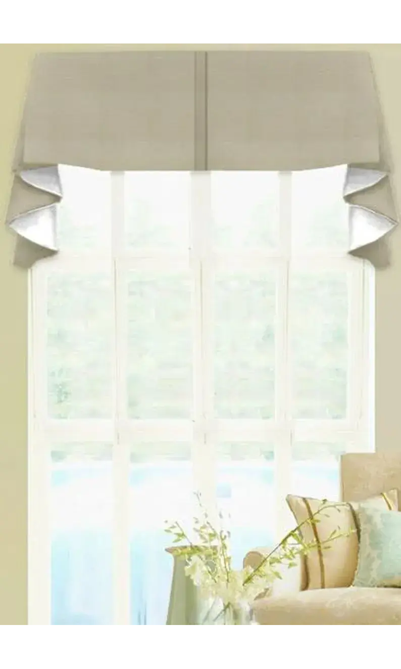 Board mounted swag valance cornice