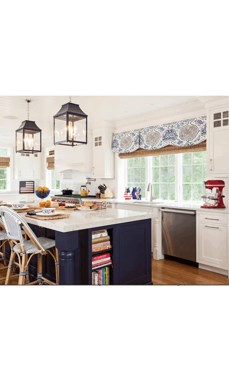Valance with curved box pleats