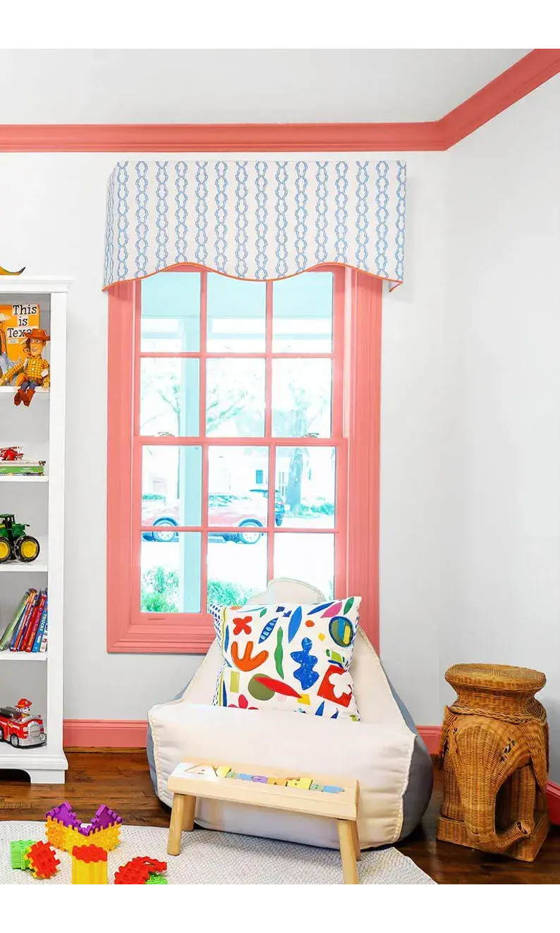 Curtain valance for kitchen