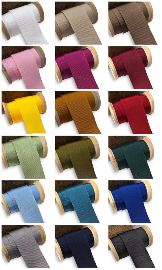 Grosgrain ribbon trimming