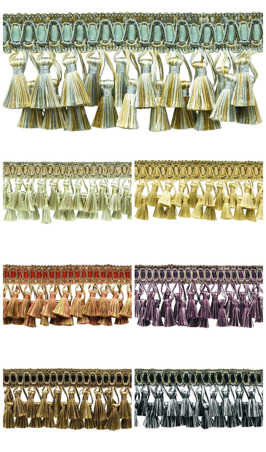 Roman shade with trim